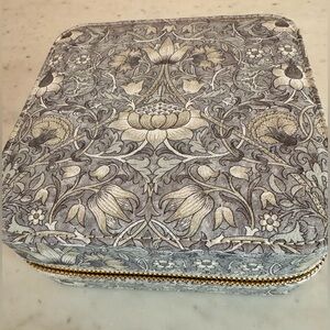 William Morris & Co Jewellery Box in Pattern “African Marigold”. NWT